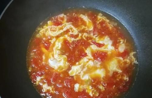 蛋花|西红柿蛋花菠菜面:面条碧绿筋道,好吃营养