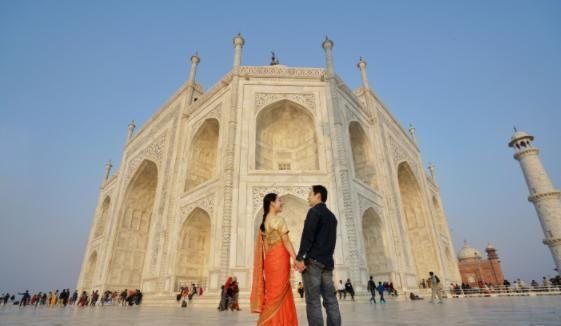  连生|泰姬陵背后的故事：19年为国王连生14个孩子，最后死在产床上