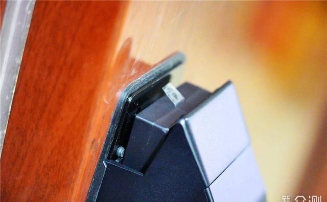 锁体|我的第一款脸部识别智能锁，效果有点意外哦！