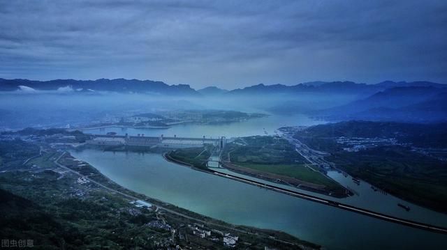  证实|官媒罕见证实三峡大坝位移变形？嗐，洗洗睡吧，且坚固呢