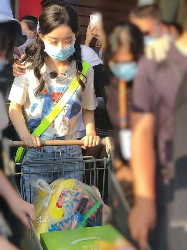  辛苦|赵丽颖新综艺杀青，终于挺过来了，这一路拍摄真的很辛苦、很疲惫