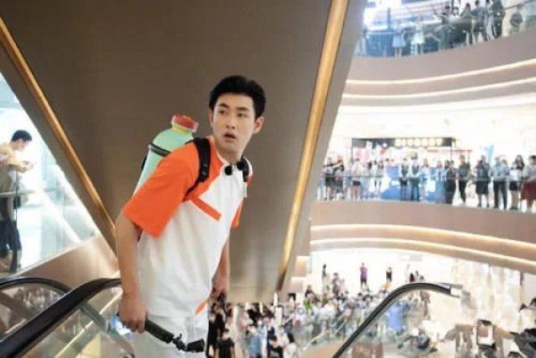  挑战|胡军倚老卖老，粉丝为杨洋抱屈，网友却说有了《极限挑战》的味道