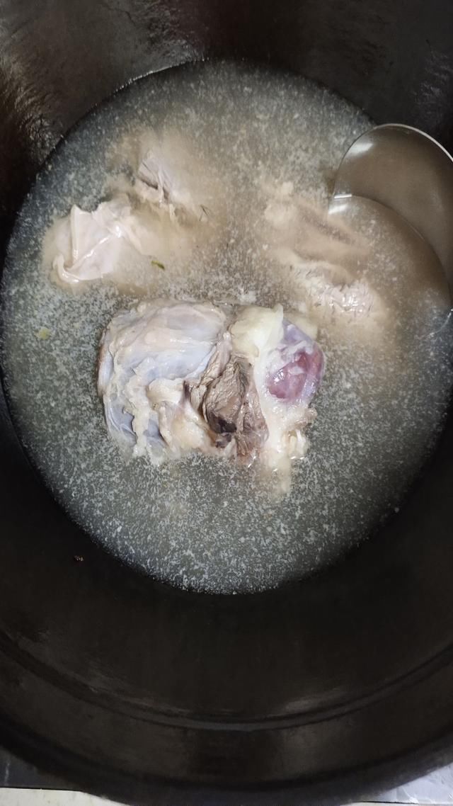  调料|炖牛肉最“忌”这种调料，加了相当于在毁肉，很多人都还不懂