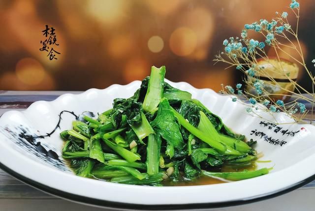 做出|9月里的鲜嫩食材,搭配这2种关键配料,做出美味清口素菜