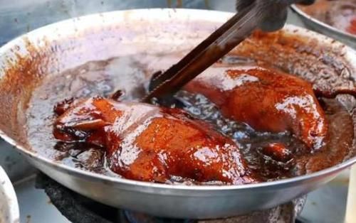 酱烧鸭|祖孙三代只卖一种美食,160元一只,每天做50只,卖30只就关门