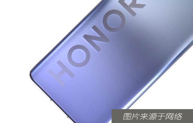 华为|同时期发布，配置赶超华为P40，荣耀这款手机很赞