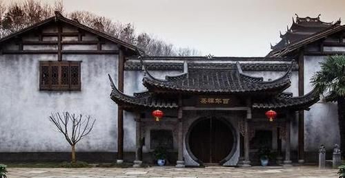 探秘|探秘喜马拉雅山的神秘部落：喜欢吃素，至今男不婚女不嫁环境超好