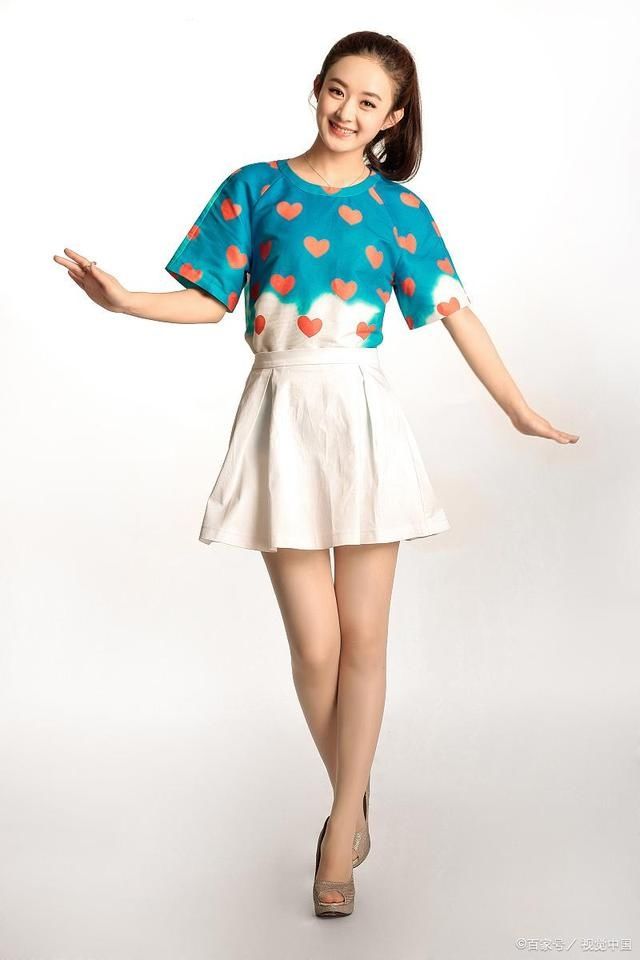  砂锅|《中餐厅4》：林大厨的“砂锅焖鱼”火了，赵丽颖也忍不住称赞