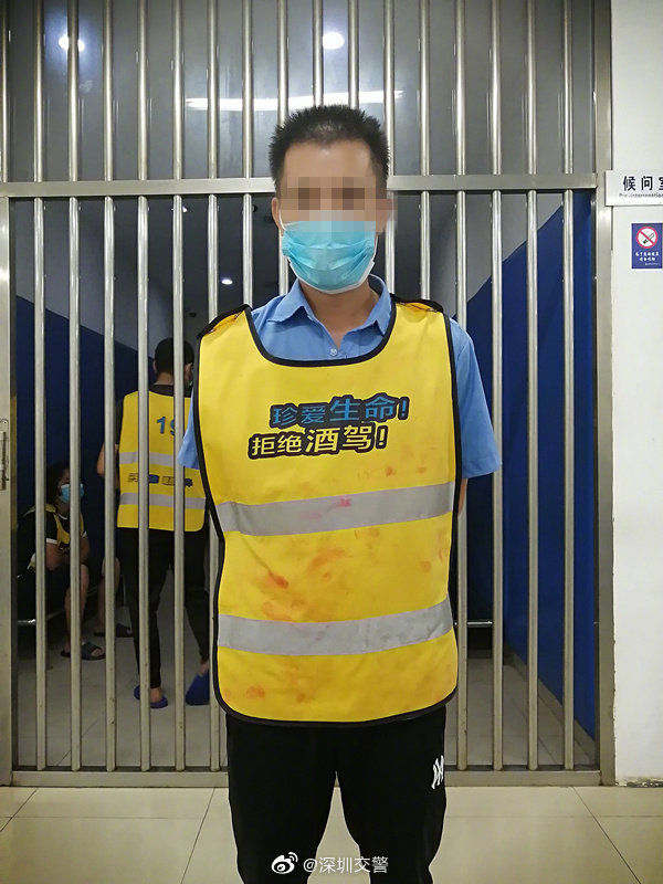  朋友|好心开车接朋友，结果朋友没接到自己被查了......