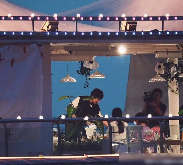  做菜|网传中餐厅门票1700，顾客辟谣：人均消费50元，但张亮做菜不好吃