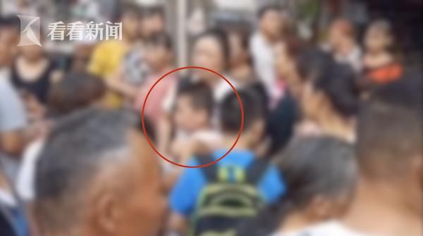 孩子|小学生扶摔倒老人反被讹？警方最新通报来了