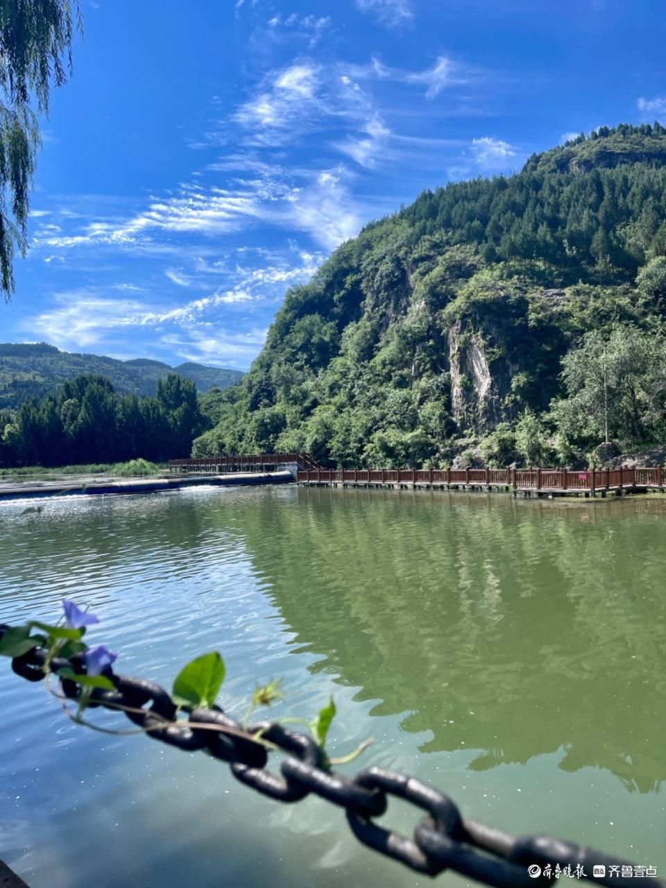 初秋的南部山区，天蓝水绿风光美