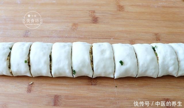 不用|豆腐里加3个鸡蛋,不用蒸不用炖,层层裹着馅料,比包子简单过瘾