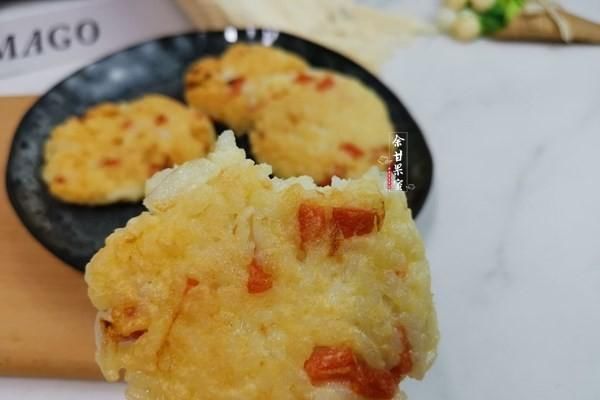  分钟|剩米饭不做炒饭，也不要再蒸了，巧变花样早餐，10分钟就上桌