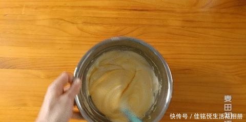 轻松|儿时的经典味道，柔软湿润的古早味蛋糕，新手也能轻松做