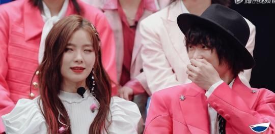  王艺瑾|胡宇桐挖坑，王艺瑾猝不及防，武星有点怂，不敢对视郑乃馨