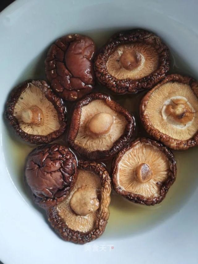  土豆|土豆焖鸡翅：土豆粉糯，鸡翅细嫩，特别下饭！