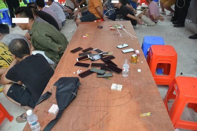 大新县五山|光天化日之下，大胆赌徒“支摊聚赌”被警方一锅端