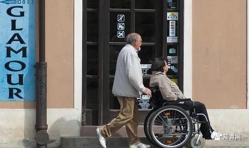  现实|“抱团养老”终散伙，亲历者讲述现实真相，太残酷