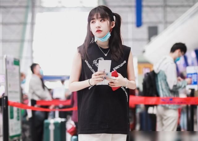  闺蜜|黑料一箩筐！蹭热度、插刀闺蜜，这届《新说唱》选手过于精彩