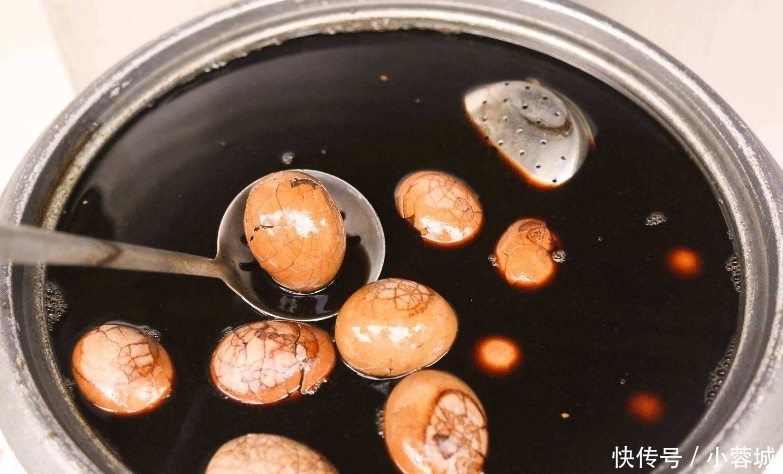 香料|乡巴佬卤蛋最好吃的做法,简单美味又解馋,看看你喜欢吃不?