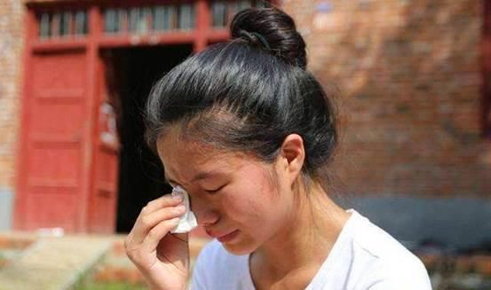 家长|因为“三无”，她被相亲对象嫌弃，家长如何避免培养“3无女孩”