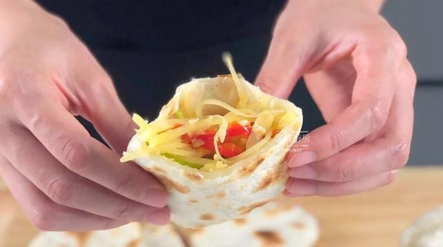  植物油|几个土豆，一碗面粉，成本不到5元，轻松搞定比肉夹馍还好吃