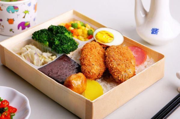 礼物就|塔罗占卜：3份饭，你会吃哪份？测上天给你最大的礼物是什么！