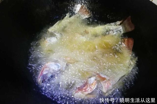 糖醋|土鲫鱼最好吃的方法,糖醋葱烧,连骨酥,开胃健脾