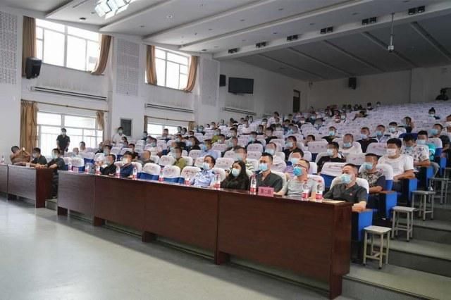 活动|哈市法院首次针对涉恶案件开展集中返赃活动 163名被害人退还涉案款487600元