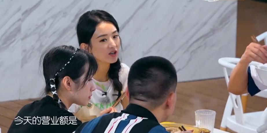 继任|黄晓明离开《中餐厅》,赵丽颖成功上位,其实继任店长该是李浩菲