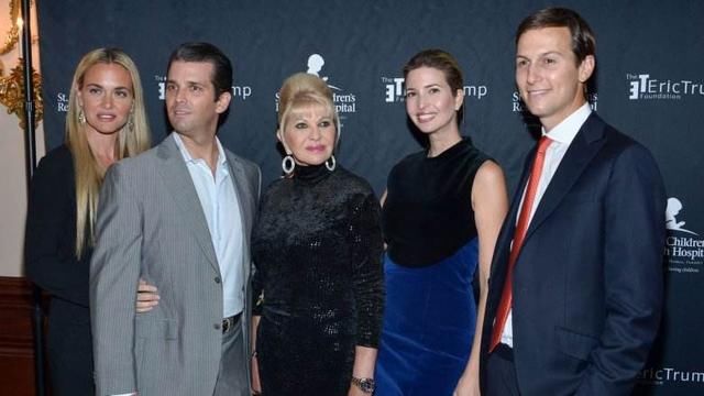 伴娘|伊万娜46岁时改嫁豪门,颜值依然惊艳,14岁伊万卡当伴娘显女人味