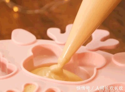 买到|排队1小时才买到的经典粑粑糕，成本不到4块，比普通蛋糕更糯！