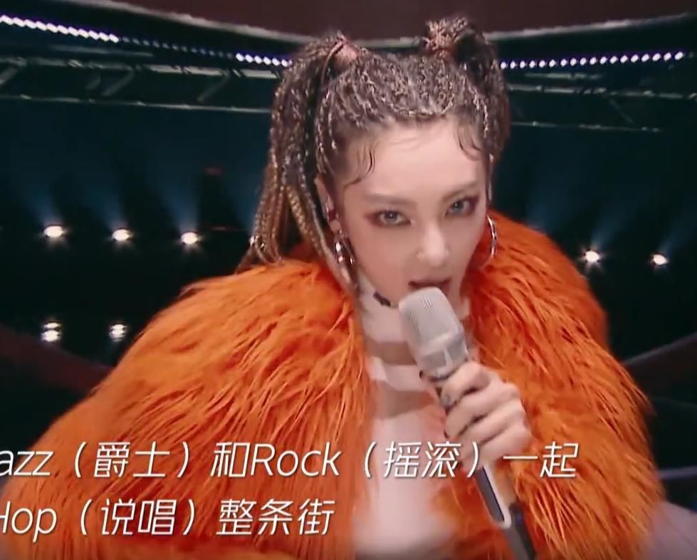  失误|《乘风破浪的姐姐》张雨绮团第1名，3次失误让李斯丹妮操碎心