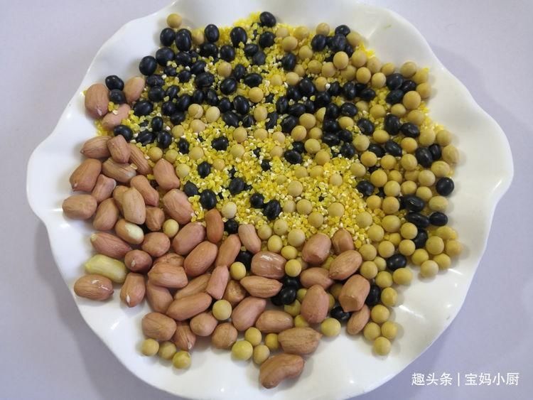  豆浆|立秋以后，要常喝这款豆浆，加这食材，不燥还香，比喝牛奶强