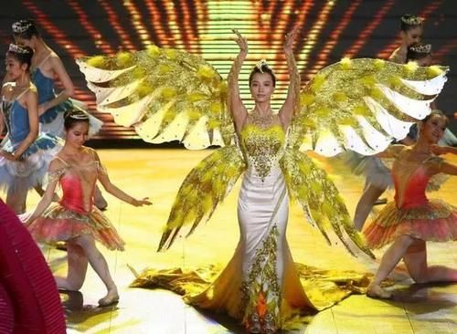  造型|宋茜金鹰女神造型邋遢惹吐槽，膀大腰圆堪称灾难，被嘲历届最丑