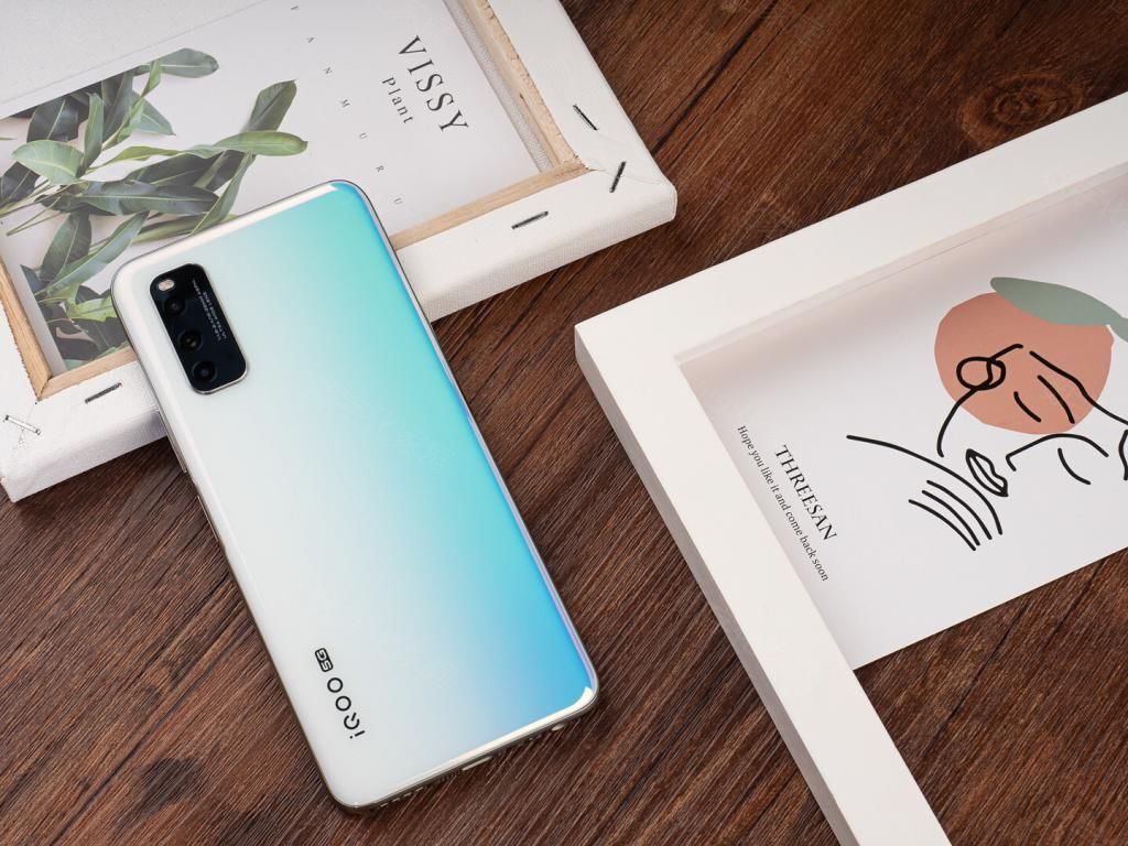  iQOO|以下克上的好家伙 iQOO Neo3的上手体验