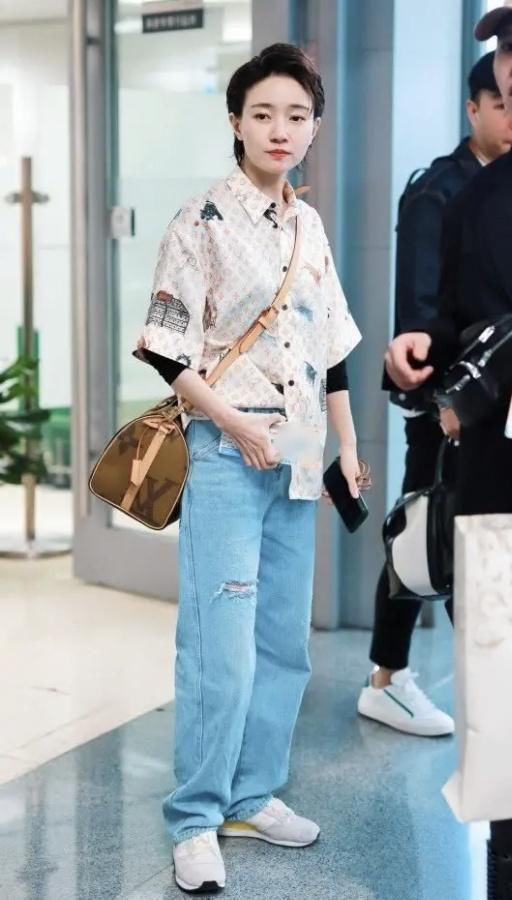 心动|焦俊艳挺有“男人样”，穿一身机车装帅气亮相，女生看了也心动