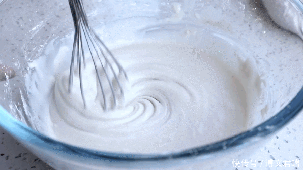 甜点|广式甜点“芒果糯米糍”,比雪媚娘制作简单,奶香浓郁,软糯拉丝