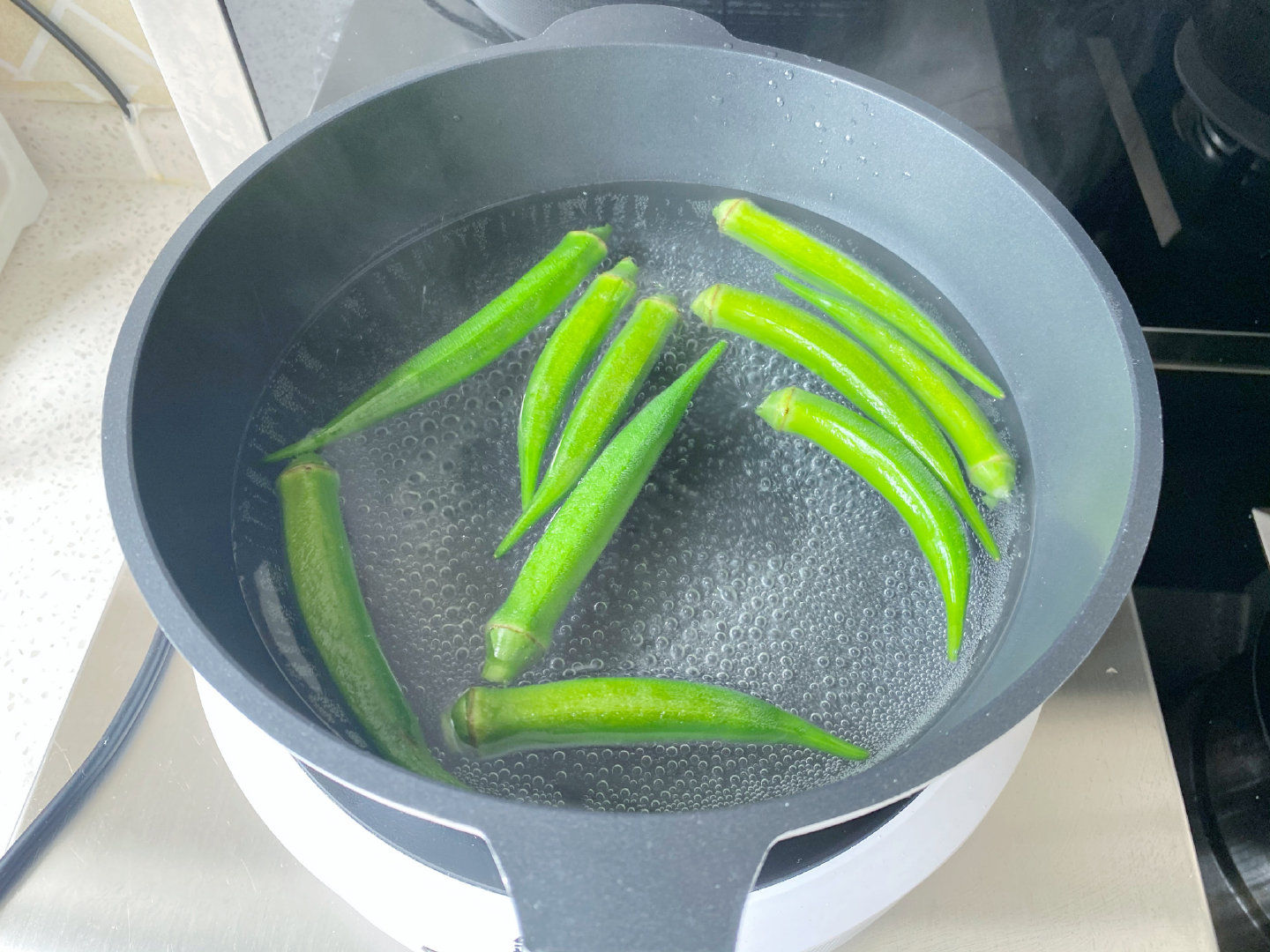 摸起来|三伏天最爱这道快手菜，清香脆嫩又鲜美，三分钟上桌人人都爱吃