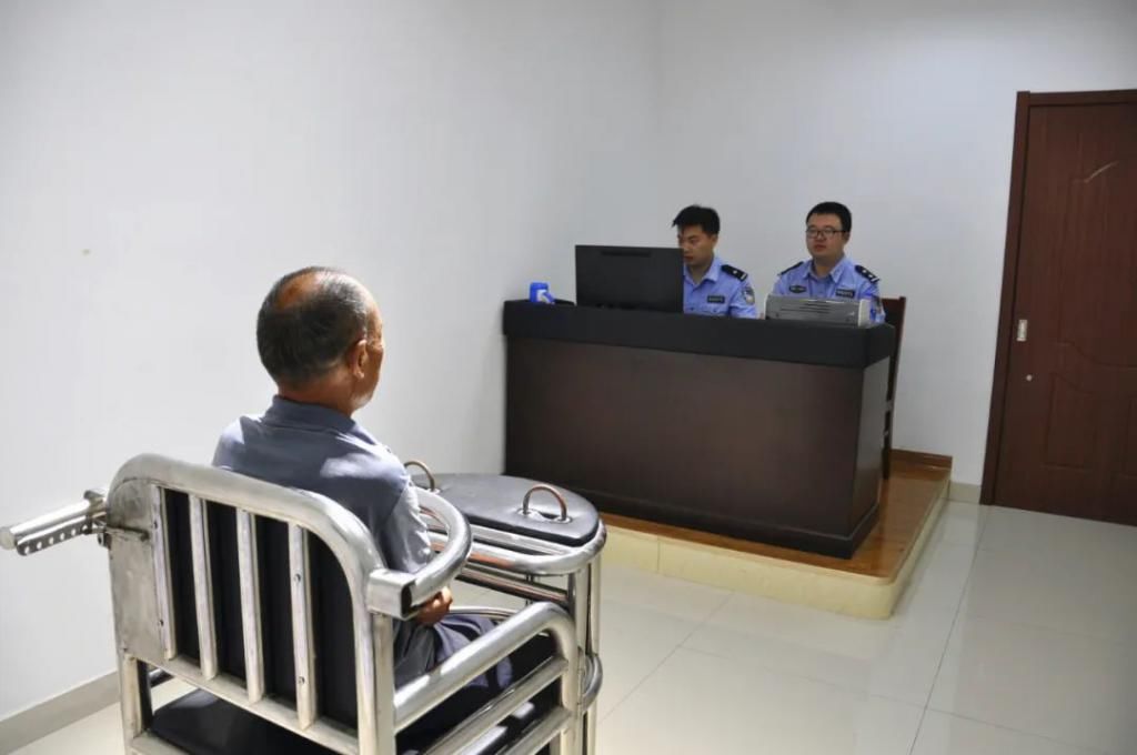 沂源|沂源大哥倒垃圾的时候,摊上事儿了~