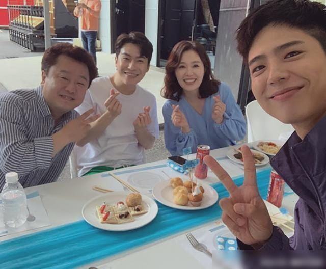  希罗|《青春记录》朴宝剑X夏希罗X韩振熙，期待温暖、愉快的共鸣