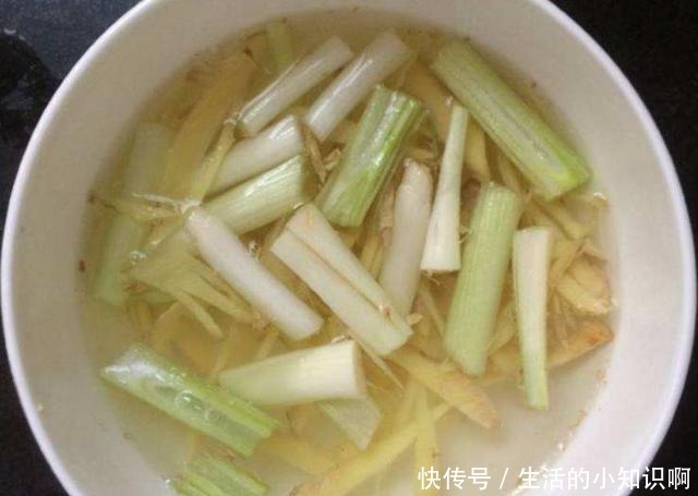 腌鱼|腌鱼时,加盐腌制是大错,教你正确做法,鱼肉质鲜嫩,没一点腥味