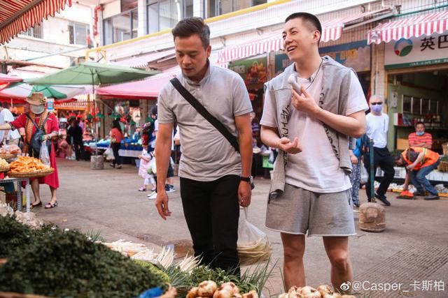  超越|《中餐厅》杀青，杨超越王俊凯等助力防洪，难怪有9大嘉宾