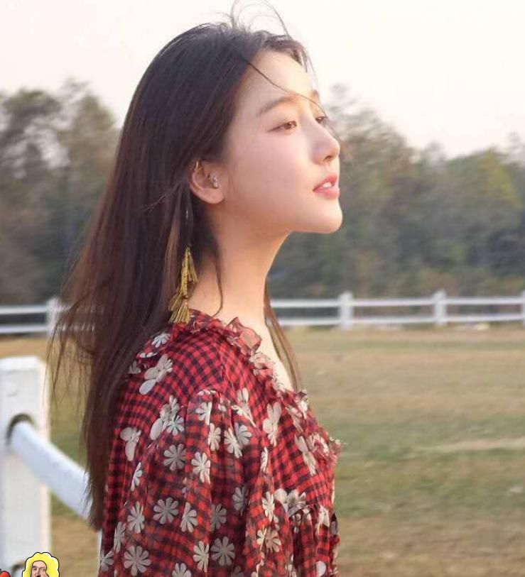  幸亏|姜贞羽退赛后参加新综艺，路透照中暴露真实颜值：幸亏没有出道