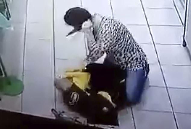 皇后|俄前选美皇后离婚生活凄惨，故意捅女店员7刀，高喊：我恨女人