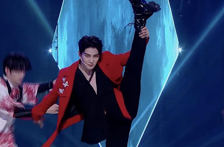 团王|R1SE五连胜后,竞争团王关键时刻突然被淘汰,冠军内定说法不攻自破