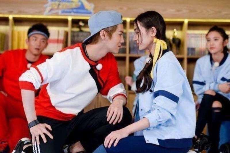  档综艺节目|为什么曾经风靡一时的跑男现在没人看了？