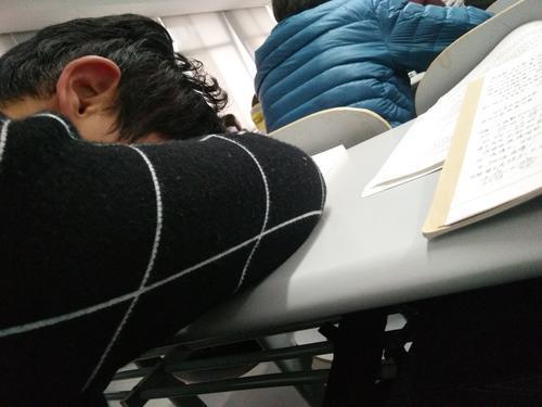 影响|孩子经常熬夜超过11点,除了身高,还有这三个方面易受影响