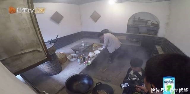 摄像|Jasper不止摔倒一次,摄像大哥救人的背后,还有他的心酸